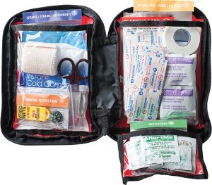 12 Tips For Your First Mountain Hike, PTT Outdoor, medkit,