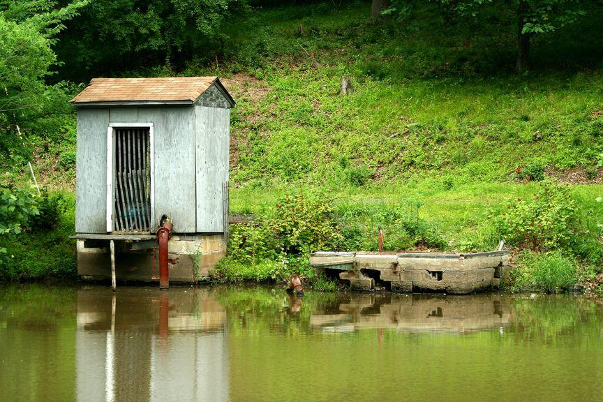 How to Go to the Bathroom Outdoors in Malaysia, PTT Outdoor, pump house on a small pond PDHNRCF,