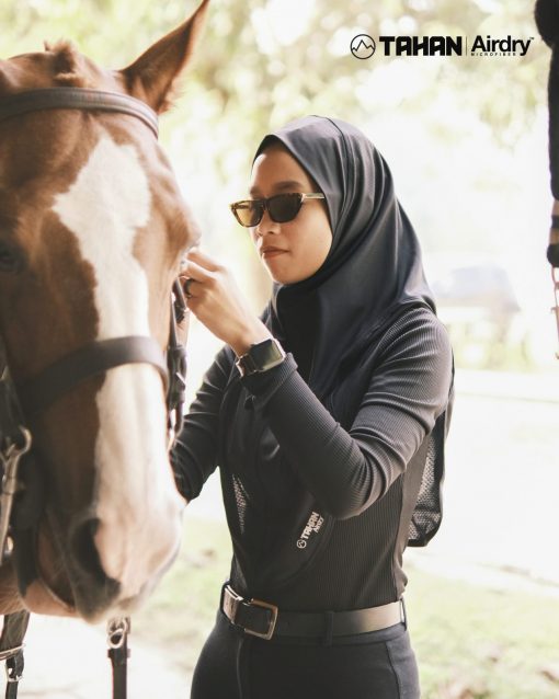 TAHAN x Airdry™ Sports Hijab, PTT Outdoor, DSCF6432Ew,