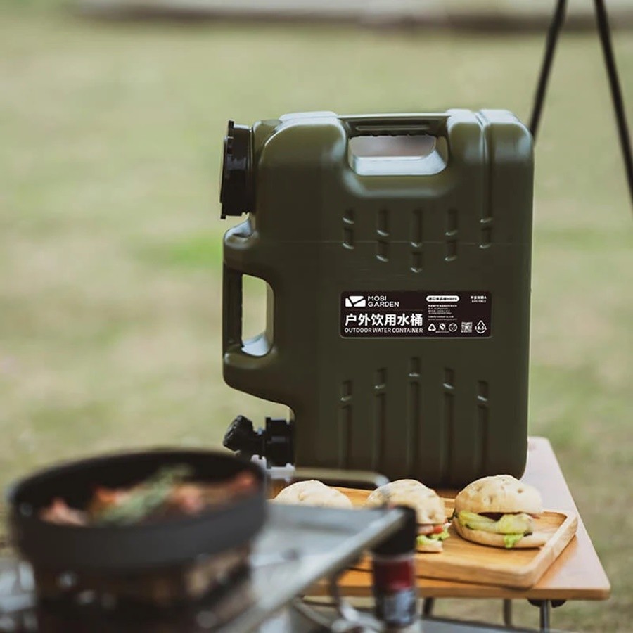 MOBI GARDEN Water Tank Container With Water Tap