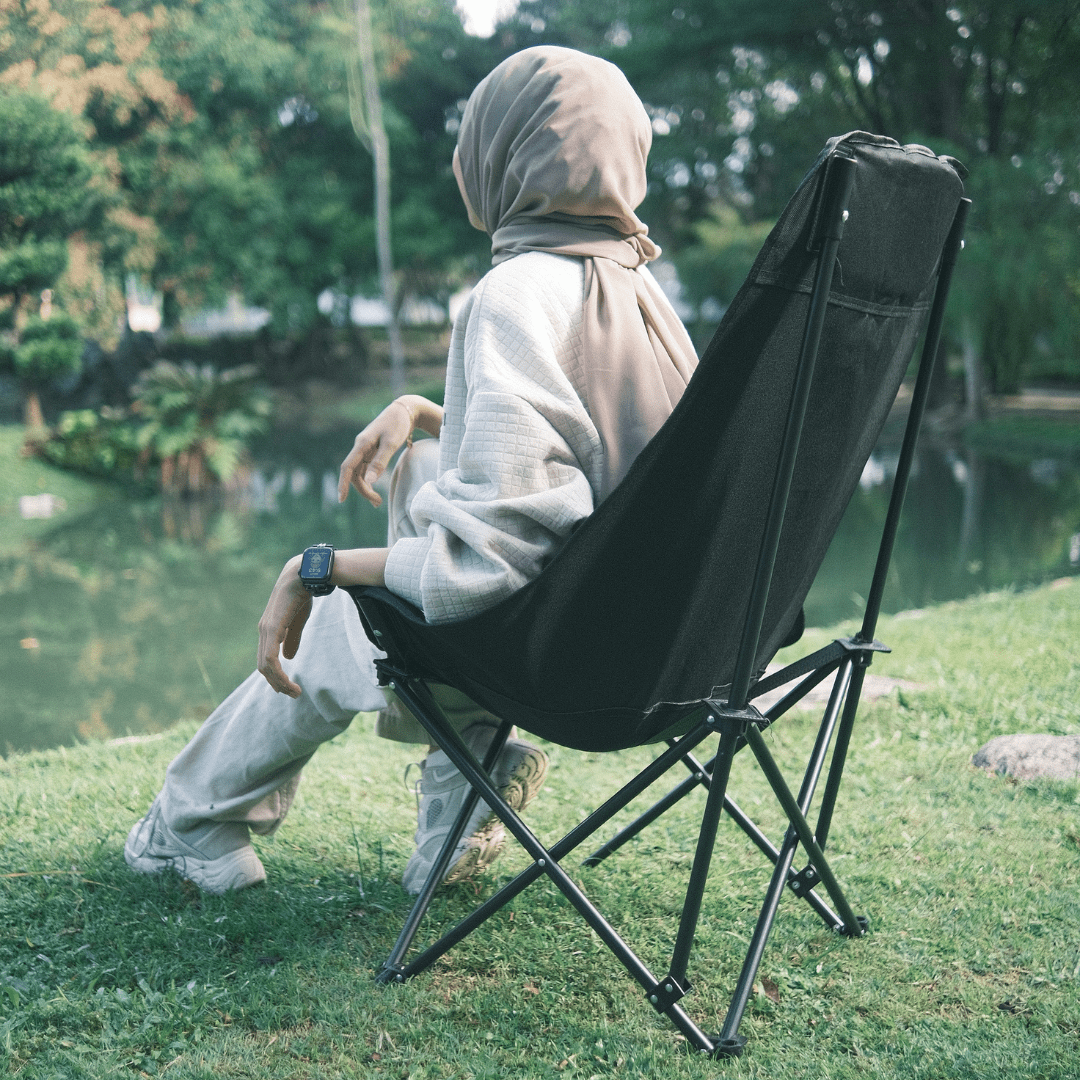 TAHAN ErgoShift Highback Camping Chair, PTT Outdoor, TAHAN ErgoShift Highback Camping Chair lifestyle 3,