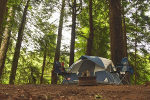 hiking and camping, 徒步旅行和露营