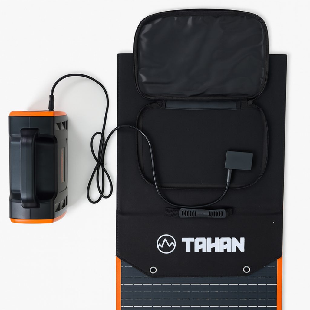 TAHAN Portable Solar Panel 60W | PTT Outdoor TAHAN Portable Solar Panel 60W, PTT Outdoor, tahan portable solar panel 60W back,
